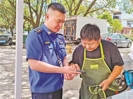 东莞石排城管：下足功夫持续扮靓城市空间(图2)